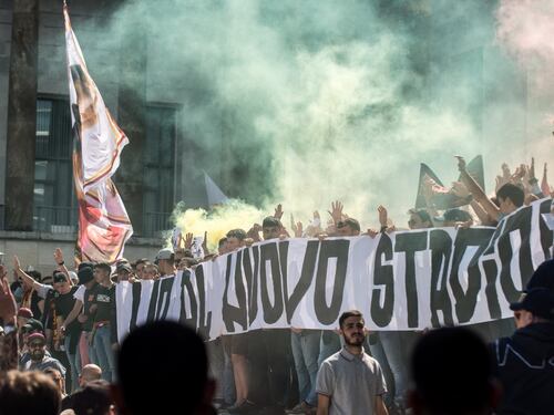 I tifosi della Roma protestano per De Rossi