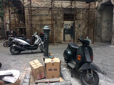 "Noi, ostaggio di degrado e topi nel centro antico di Napoli" 6