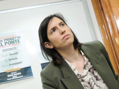 "Chi nasce in Italia...". Schlein svela le carte: il Pd insiste sullo Ius soli