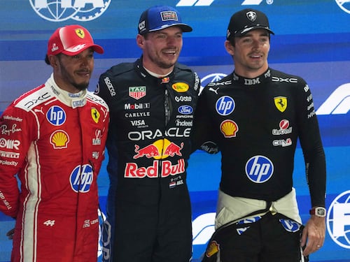 Max ruggisce: sprint e pole. La Ferrari, c’è Kimi ragioniere