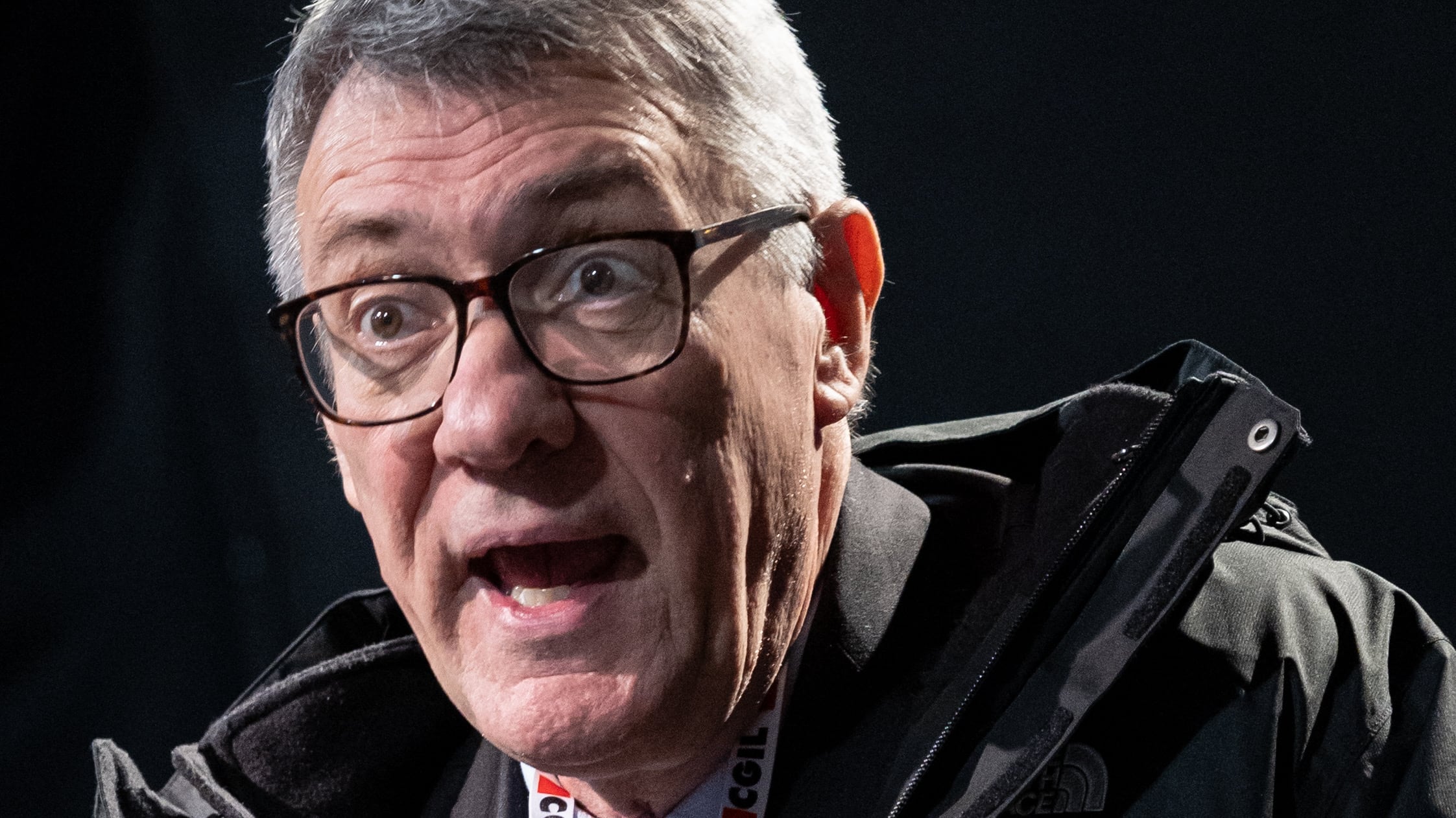 Landini fa retromarcia: sì al tavolo unitario col governo