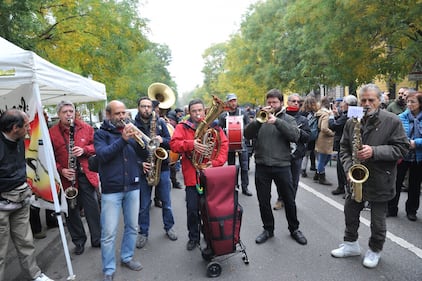 I centri sociali festeggiano coi migranti 8