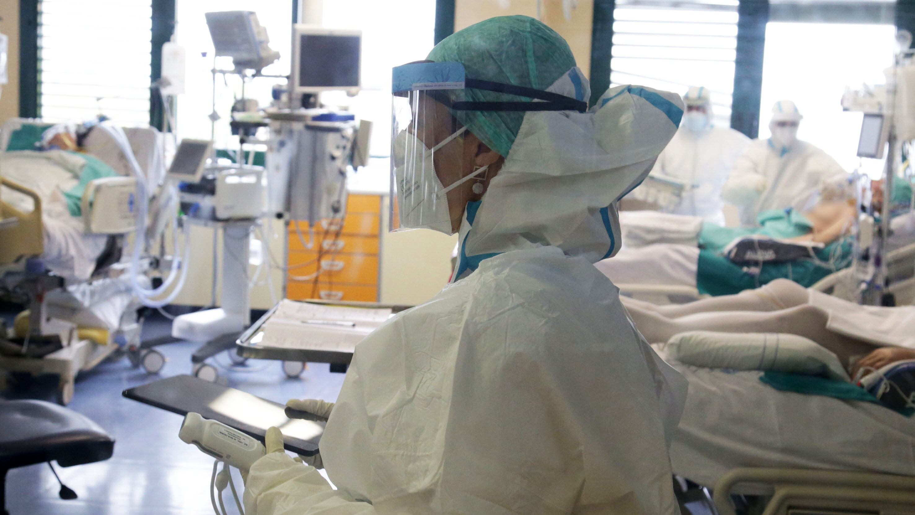 Allarme varianti in Italia: scatta l'indagine rapida
