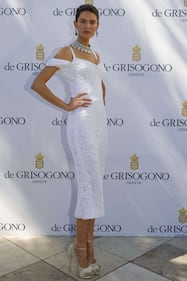 Bianca Balti, i look sexy 8