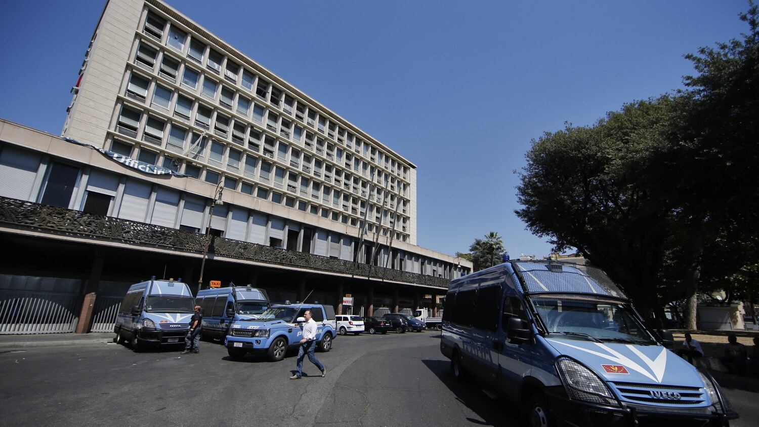 Occupazioni, pugno di ferro del Viminale: censimenti rapidi e subito gli sgomberi