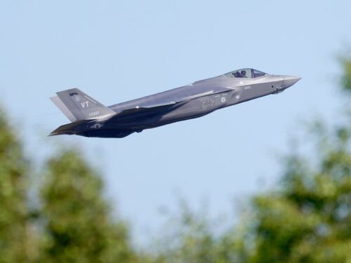 I caccia Nato in volo per l'esercitazione Air Defender 2023