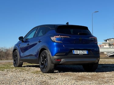 Renault Captur 1.8 E-Tech: guarda tutte le foto 6
