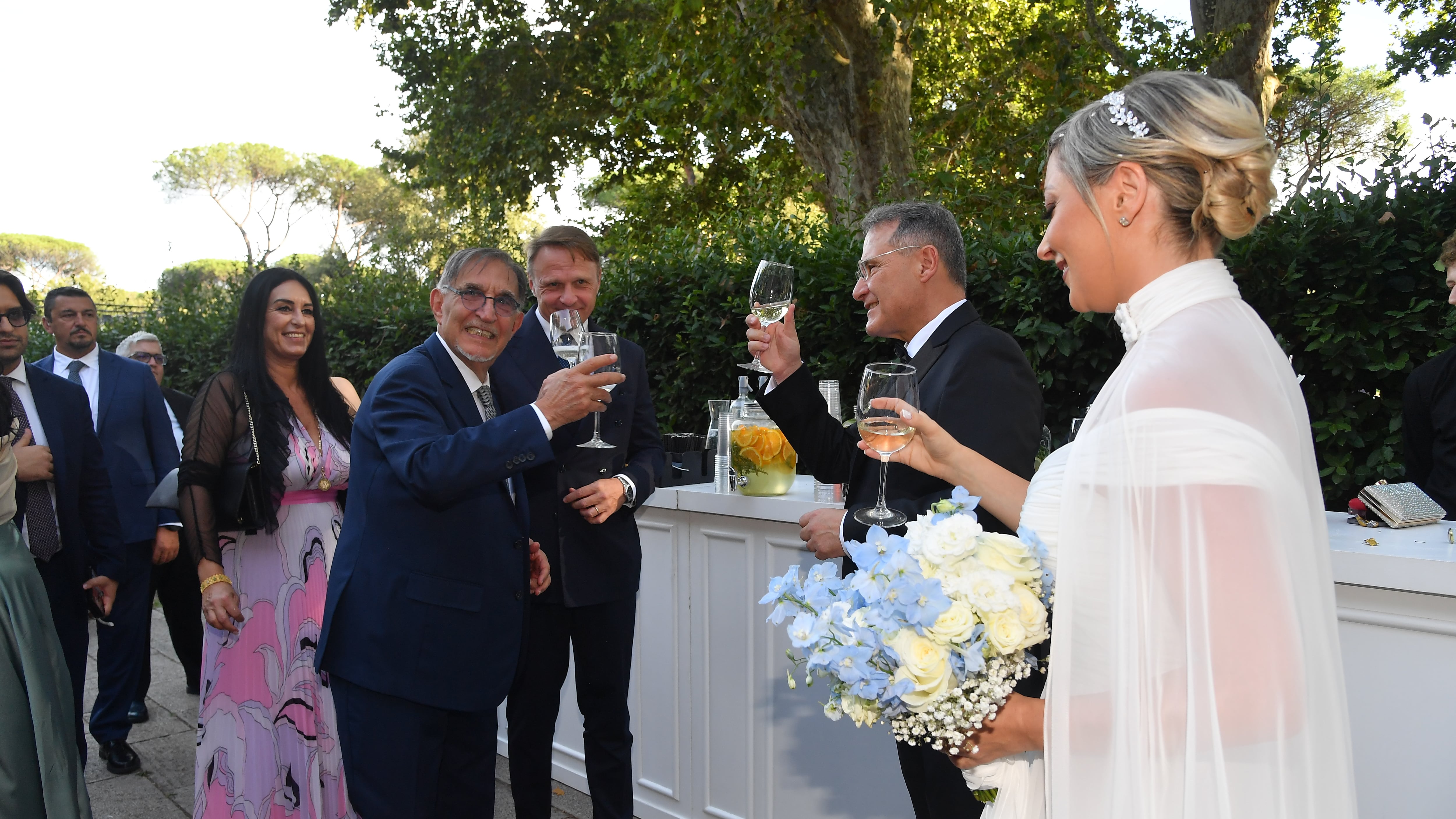 Ignazio La Russa ha unito in matrimonio Edmondo Cirielli e la compagna Maria Rosaria Campitiello: chi è il viceministro