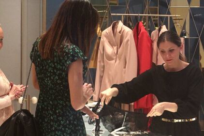 Dyane Mello, shopping hot a Milano 19