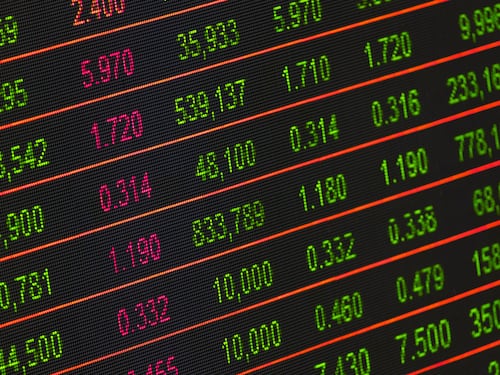 Profondo rosso per le Borse in Europa: Milano a -2,69%. Tecnologici in crisi