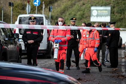 Sparatoria a Roma durante la riunione di condominio: tre morti e tre feriti 6