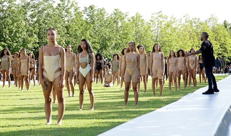 Kanye West presenta la sua collezione "Yeezy Season 4" a New York 10