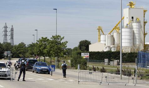 Francia, attentatori in fabbrica 5