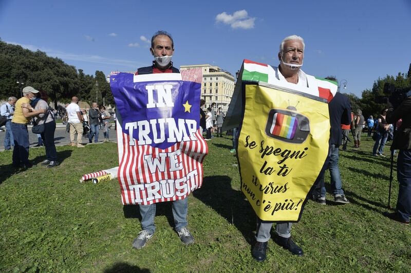 La manifestazione "no mask" oggi a Roma in Piazza San Giovanni 3