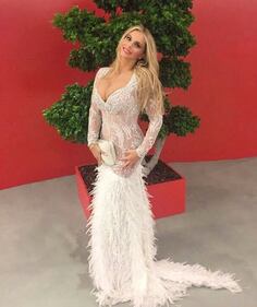Francesca Cipriani, seno esplosivo a Venezia 28
