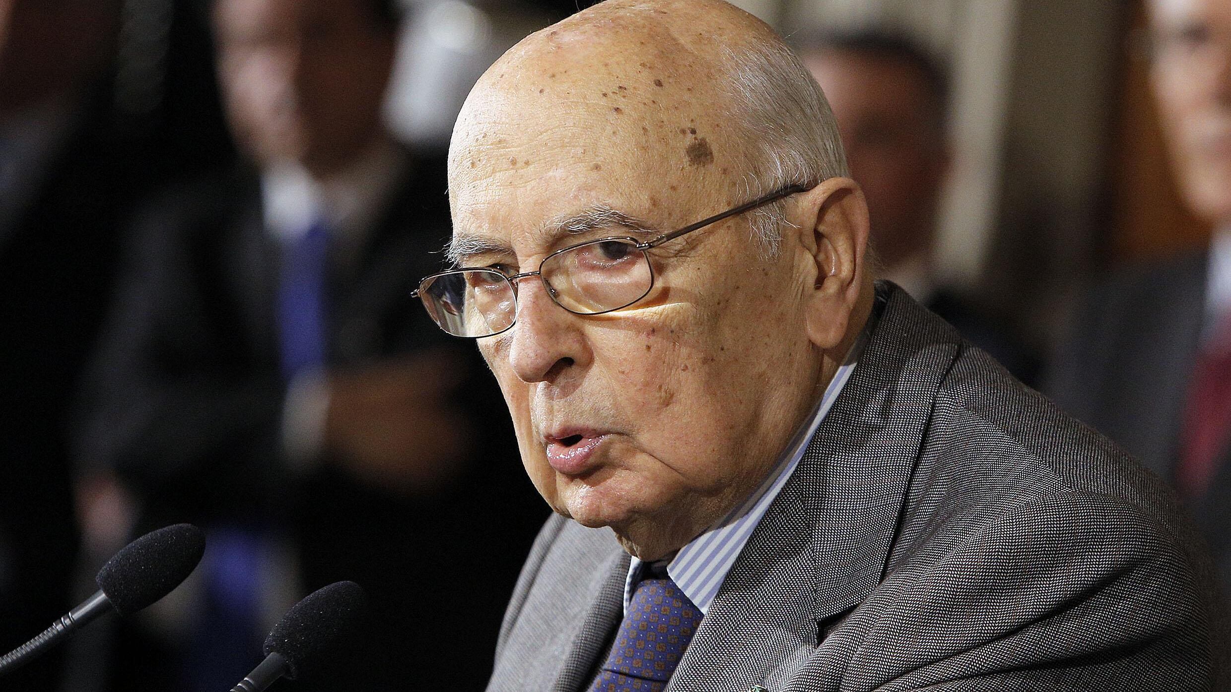 Napolitano impone gli F35 e scoppia la bomba nel Pd