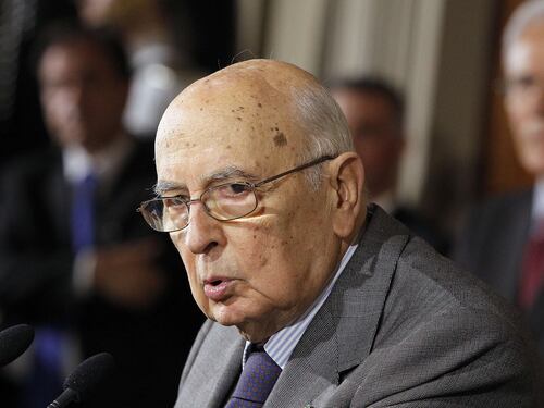 Napolitano sul ring: difende Grasso per sostenere il governo