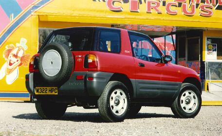 Toyota RAV4 (1994), guarda tutte le foto 1