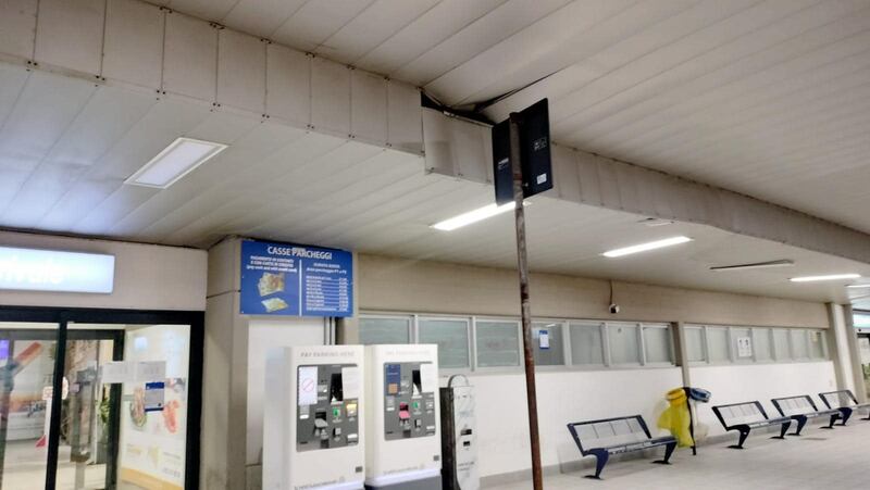 Tornado si abbatte sull'aeroporto di Trapani: gravi danni alla struttura 9