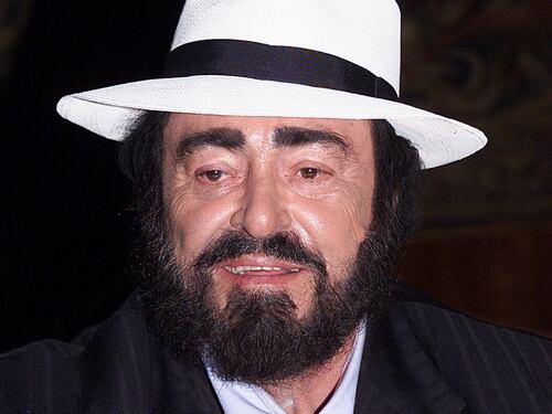 La lirica, i Mondiali di Italia '90, la malattia. Luciano Pavarotti, la voce che divenne leggenda