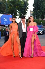 Dayane Mello e l'inguine sul red carpet di Venezia 15