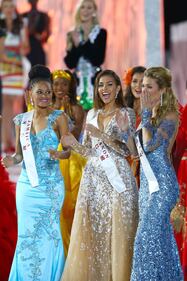 Mireia Lalaguna, la nuova miss mondo 13
