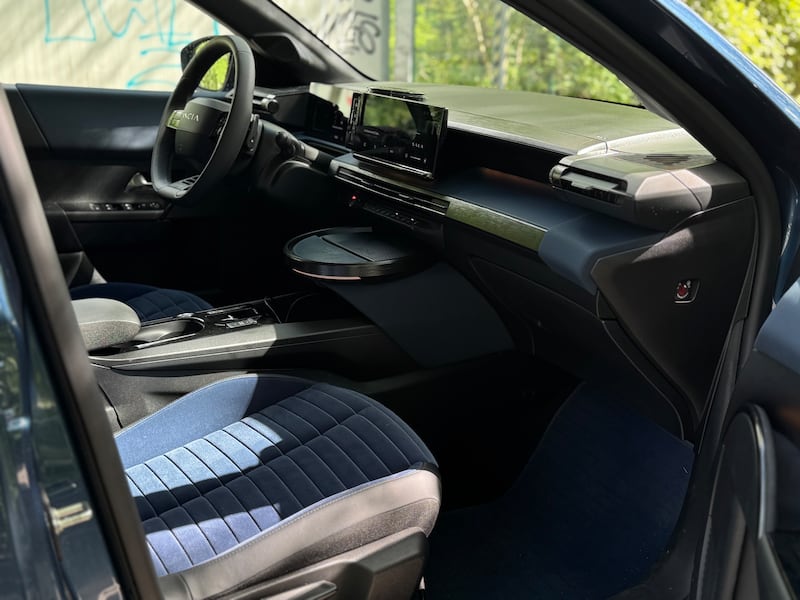 Lancia Ypsilon MHEV: guarda la gallery della nuova citycar premium italiana 14