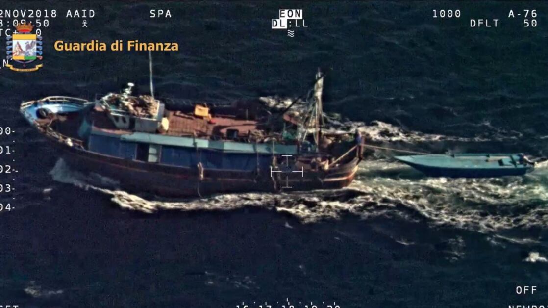 La Turchia appoggia l'Italia sull'immigrazione: "Roma lasciata sola da Bruxelles"