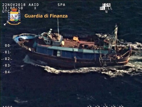 La Turchia appoggia l'Italia sull'immigrazione: "Roma lasciata sola da Bruxelles"
