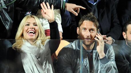 Totti e Ilary, storia di un amore finito male (anzi malissimo)