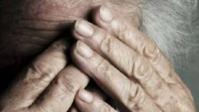 Macerata, malata di Alzheimer abusata nella casa di riposo: nei guai un dipendente