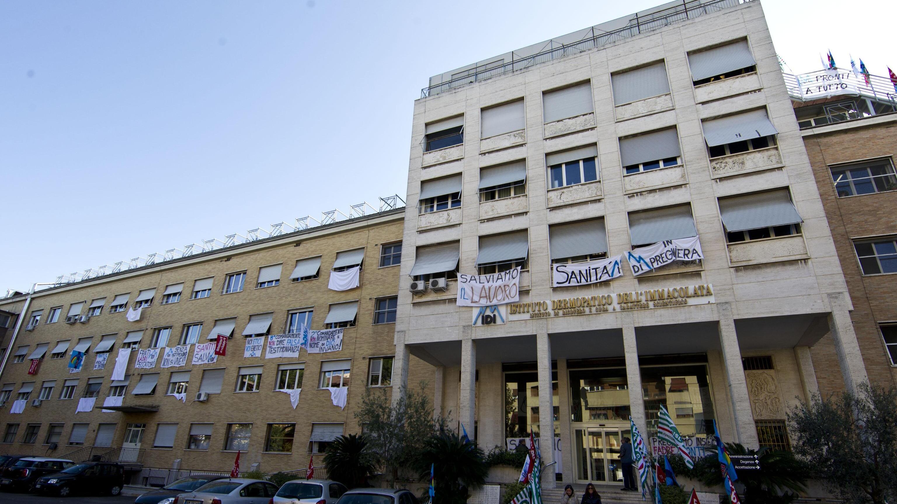 Arrestato padre Decaminada: "Appropriazione indebita per 14 milioni"
