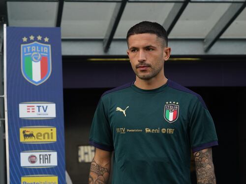 "Sto bene, tranquilli". La frase di Sensi diventa un caso. E Mancini...