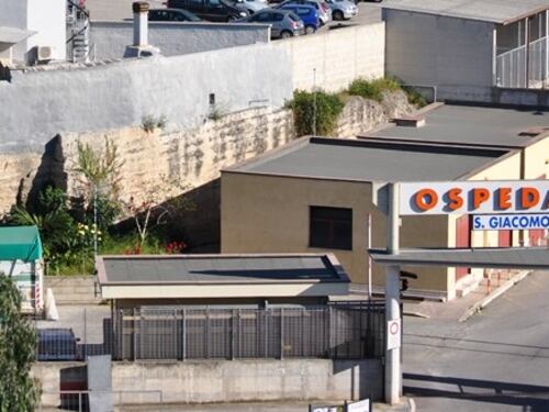 Monopoli, maxi-retata antiassenteismo all’ospedale