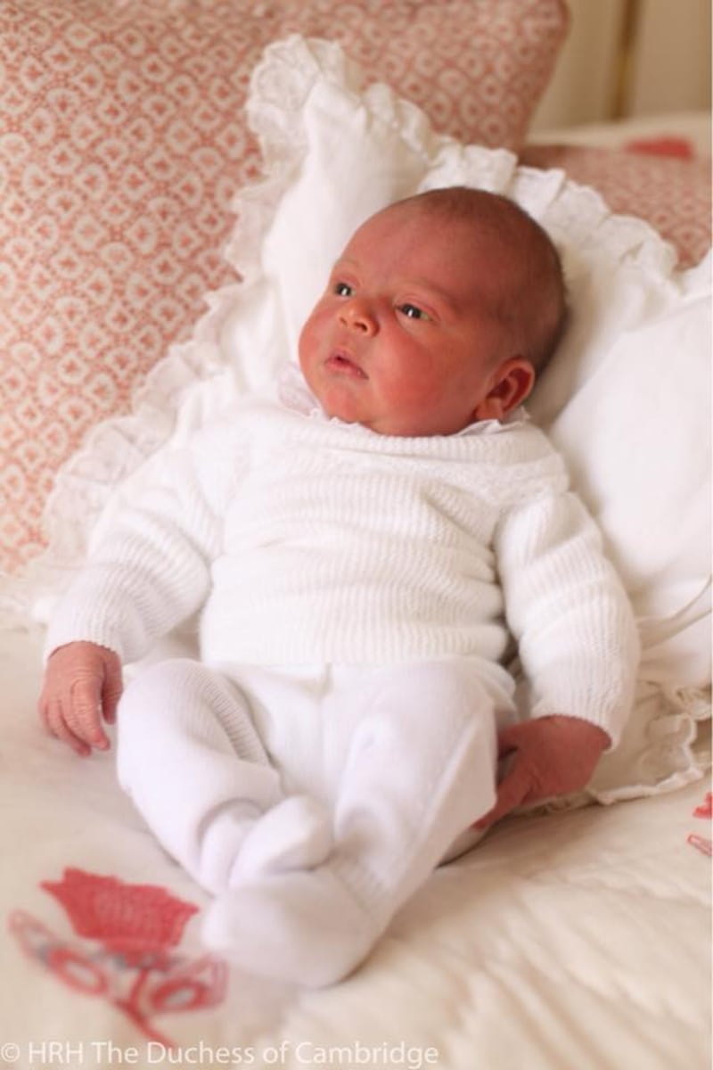 Ecco le prime foto del principino Louis 2