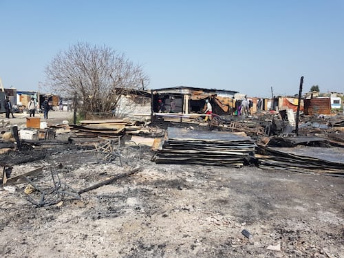 Borgo Mezzanone, la baraccopoli dopo l'incendio