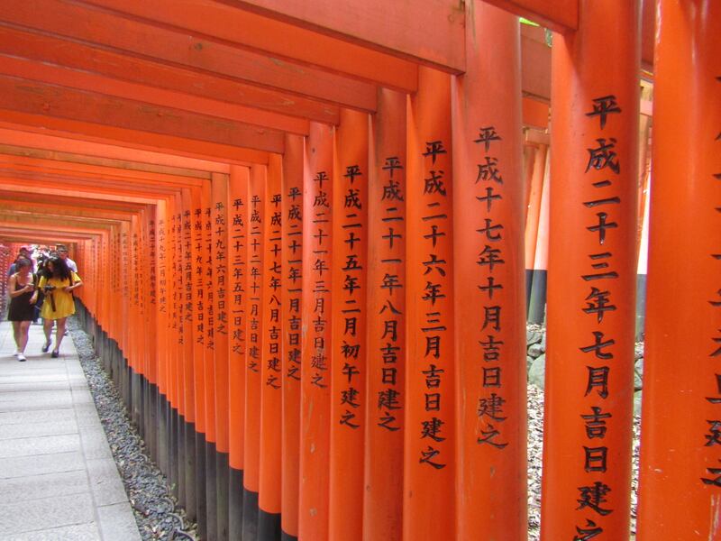 Le mille porte di Fushimi Inari, dove vive lo spirito della volpe 1