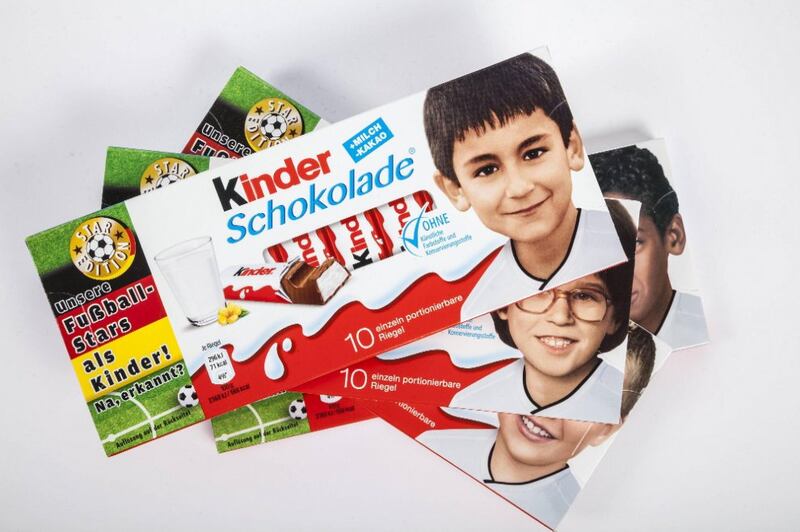 Le barrette Kinder fanno infuriare Pegida 3