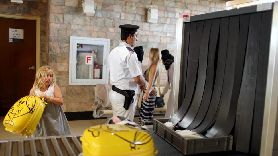 Scanner "fasulli" in dotazione, così ci proteggevano a Sharm