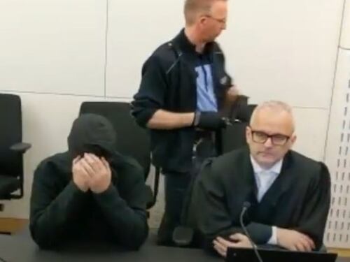 Dresda, per vendicarsi della moglie soffoca i figli col coibentante