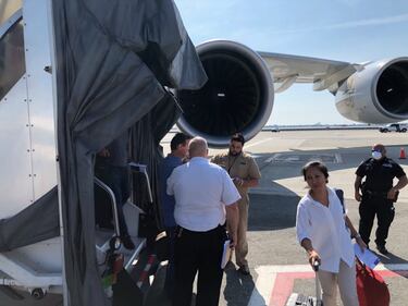 Aereo in quarantena, l'attesa dei passeggeri 4