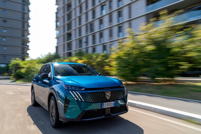 Nuova Peugeot 3008, guarda tutte le foto 10