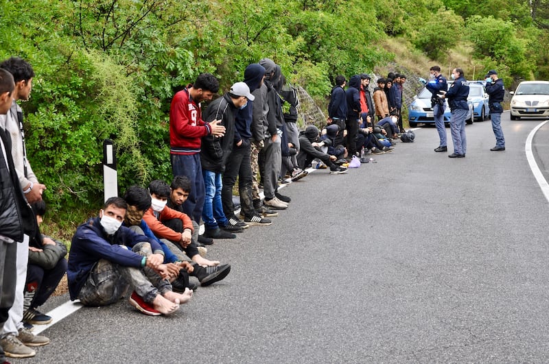 Il cavillo tedesco che "congela" le richieste d'asilo dei migranti
