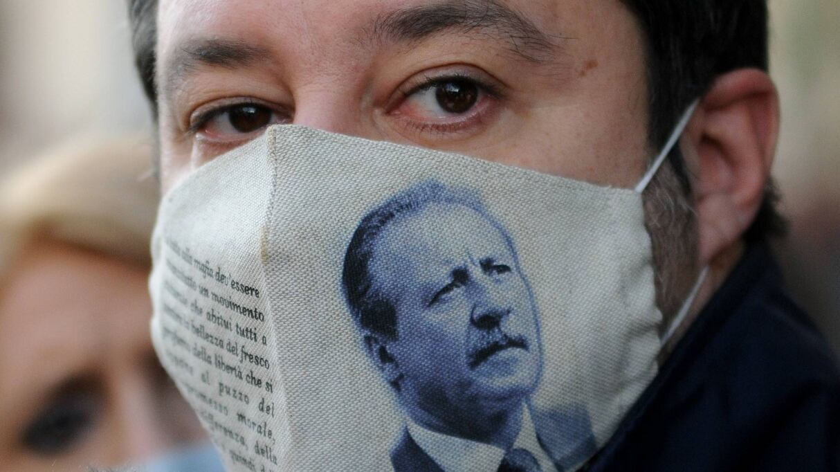 Le mail del premier e l'alleanza Lega-M5s nel processo a Salvini
