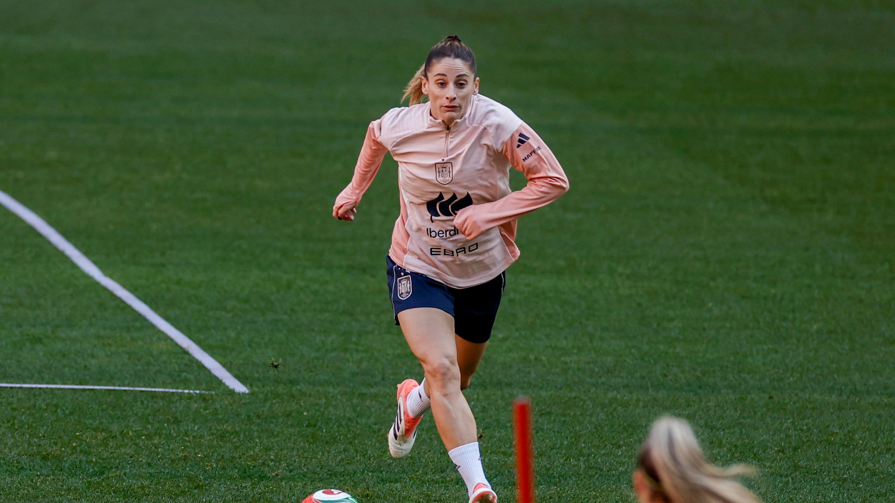 UEFA Women's Nations League final 2nd leg - training