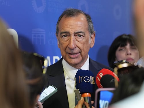 “Impiegati pubblici: in città vanno pagati di più”