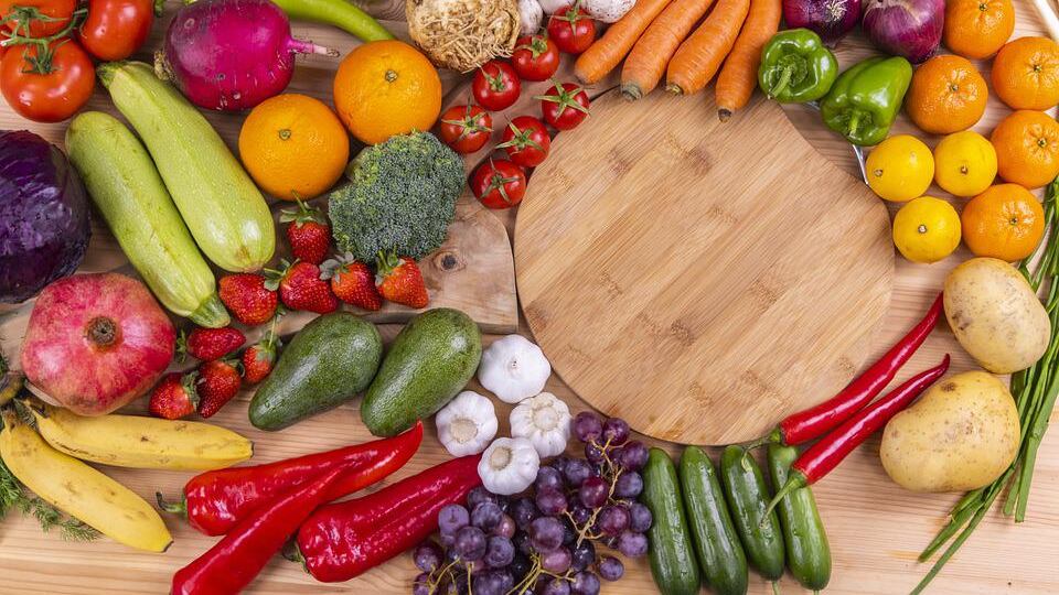 "Fa male alla salute". Spunta lo studio che inchioda la dieta vegana