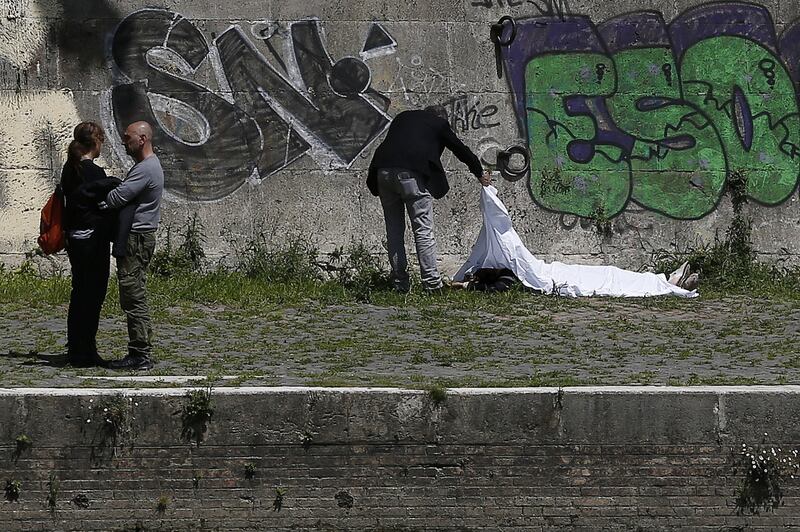 Roma, trovato il corpo di una donna sotto Ponte Sisto 6