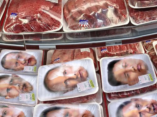 I politici come carne per Saint Hoax