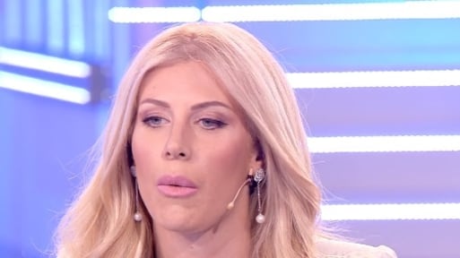 Paola Caruso sotto accusa sul web: "Basta piangere in tv, tu vivi nel lusso"